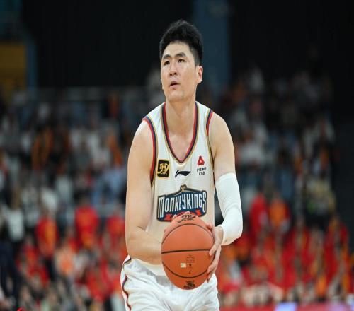 CBA兩份罰單！南京四川4人禁賽，罰款16萬，劉維偉不在意5連敗