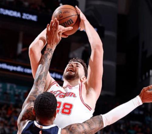 隨著火箭4分險(xiǎn)勝，灰熊6連敗，西部最新積分榜如下！馬刺下滑第3