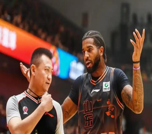 末節(jié)絕地翻盤！山東男籃8380勝廣州，四人上雙，鮑威爾狀態(tài)低迷