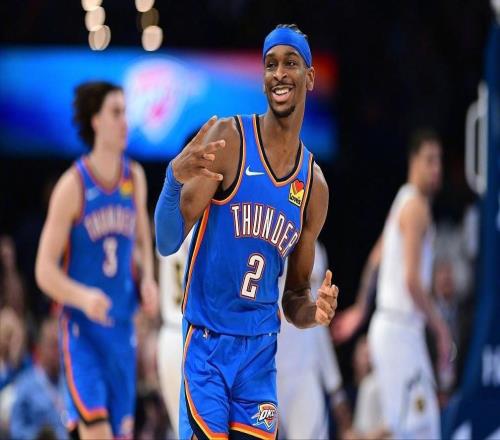 亞歷山大獨(dú)扛重任！殘陣?yán)做蛨?chǎng)戰(zhàn)雄鹿，傷病能否成勝負(fù)轉(zhuǎn)折點(diǎn)