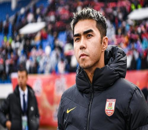 長(zhǎng)春亞泰6比0成都蓉城！重返中超穩(wěn)了上演一天兩勝，打出統(tǒng)治力