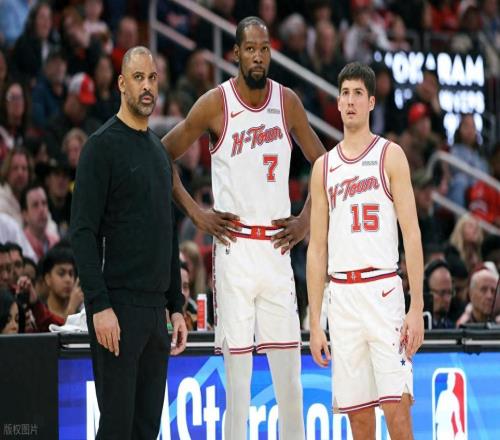 隨著火箭111107險(xiǎn)勝馬刺爆冷西部最新積分榜更新西部27名亂了