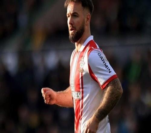 DO：狼隊700萬鎊報價圣徒前鋒阿姆斯特朗，預計將達成協(xié)議