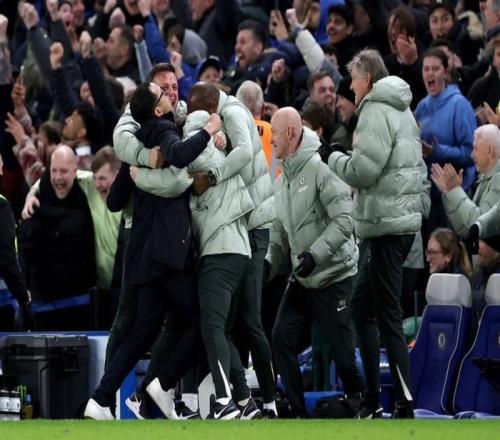 讓2追三！藍(lán)軍新帥豪取英超3連勝臨場調(diào)整立竿見影一戰(zhàn)封神