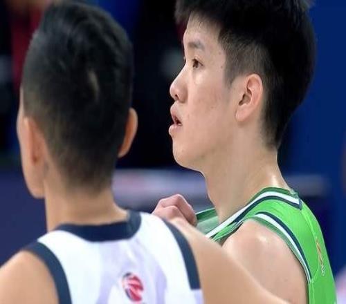 山東男籃爆冷輸球，天津扮強(qiáng)隊殺手于德豪6+4+4決戰(zhàn)送無謂罰球