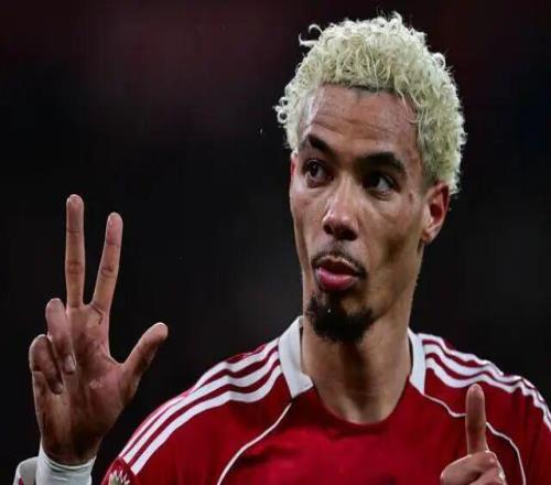 利物浦這一簽賺翻！9500萬歐巨星一戰(zhàn)封神，年僅23歲可比肩托雷斯