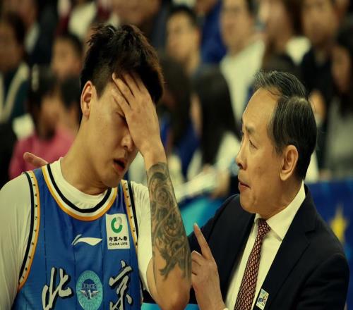 趙睿懟網(wǎng)友引熱議！球員有脾氣原則上沒問題，但最好還是謹(jǐn)言慎行