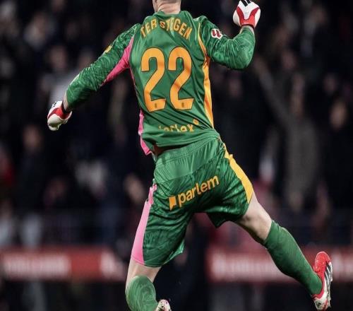 記者：特爾施特根肌肉受傷或缺席兩個(gè)月，也有可能重返巴薩