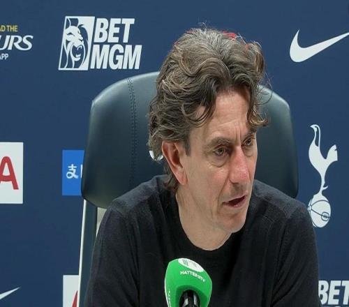 弗兰克:索兰克第一球确实有身体接触,我们希望裁判更松一点