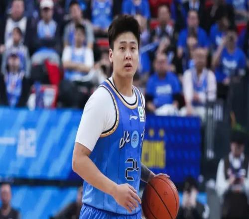 趙睿就爭議發(fā)言致歉：作為職業(yè)球員不應(yīng)將情緒發(fā)泄在球迷身上