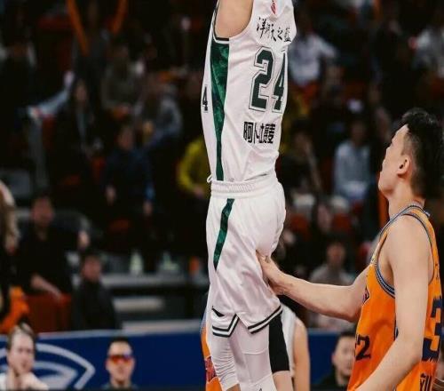 戰(zhàn)報(bào)阿卜杜賽麥提生涯新高南京天之藍(lán)客場(chǎng)不敵上海久事