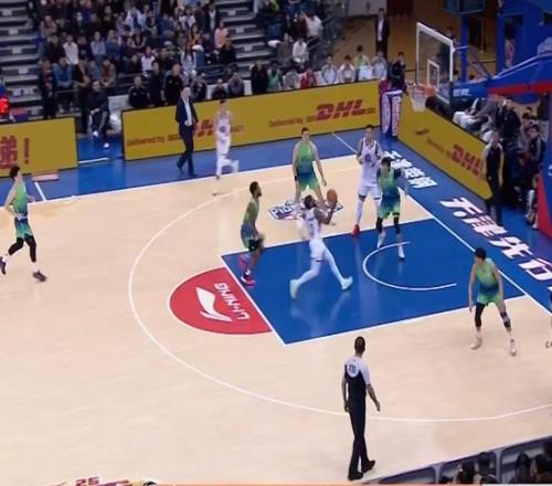 全場戰(zhàn)報三分雨，透心涼！高速男籃96：101天津，無緣連勝