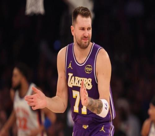 差距很大！東契奇30+15+8，湖人完敗尼克斯，球隊缺少一個主心骨