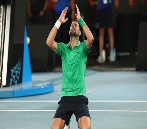 體壇聯(lián)播曼聯(lián)皇馬補時絕殺，熱刺逼平曼城助力阿森納