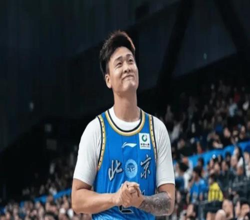 趙睿不當言論后致歉：情緒化回復，不應(yīng)將情緒發(fā)泄在球迷朋友身上