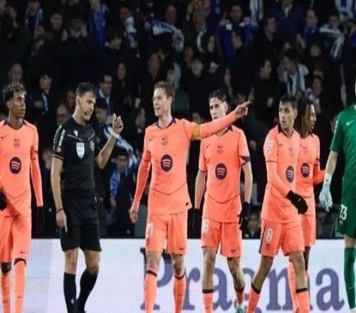 每體：因執(zhí)法皇社vs巴薩引發(fā)巨大爭議，曼薩諾遭停賽處理