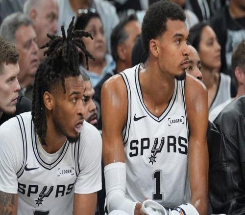 由于暴風雪，馬刺隊被困在夏洛特，與魔術(shù)隊的比賽將再次延期