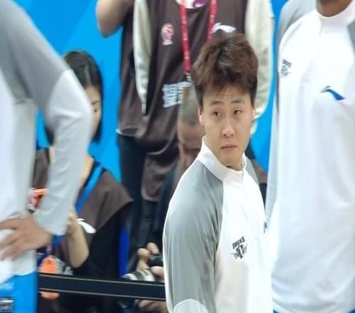 趙睿社媒致歉：不該將情緒發(fā)泄在球迷身上感謝網(wǎng)友的監(jiān)督和批評(píng)