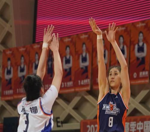 又美又能打！中國(guó)女籃32歲1米86王牌滿血復(fù)活：轟30+10奪八連勝