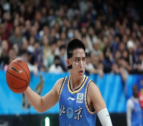 凜冬同行并肩奔赴下一場(chǎng)！