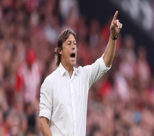 阿爾梅達：我和賈努扎伊說，他進一個球我就抱他一下