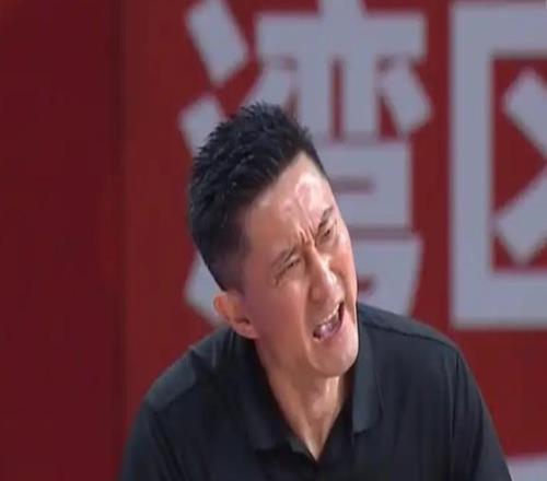 三分球31中5，廣東隊(duì)輸給寧波的背后：杜鋒不會用大中鋒