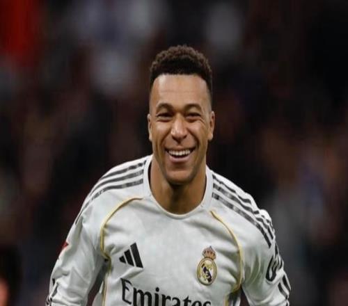 姆巴佩補(bǔ)時點(diǎn)射絕殺皇馬21險(xiǎn)勝九人巴列卡諾緊追巴薩