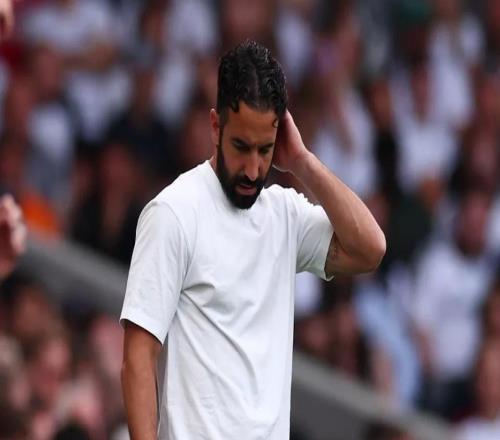 卡里克豪取3連勝！英超5戰(zhàn)獲13分，曼聯隊史首人，阿莫林下課不冤