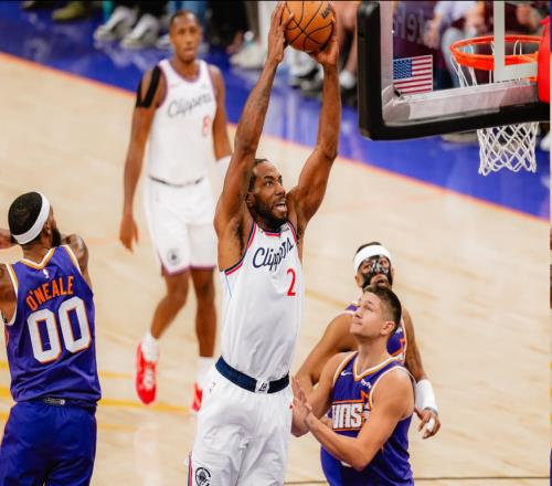 快船近21戰(zhàn)17勝4負同時期聯(lián)盟最佳！萊昂納德連續(xù)27場20+分