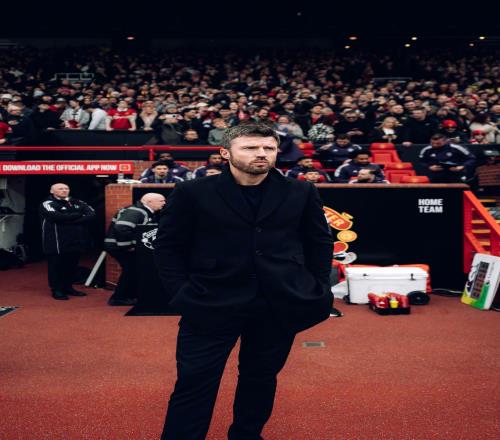 曼聯(lián)32富勒姆：第一場大考，卡里克如何驚險過關(guān)