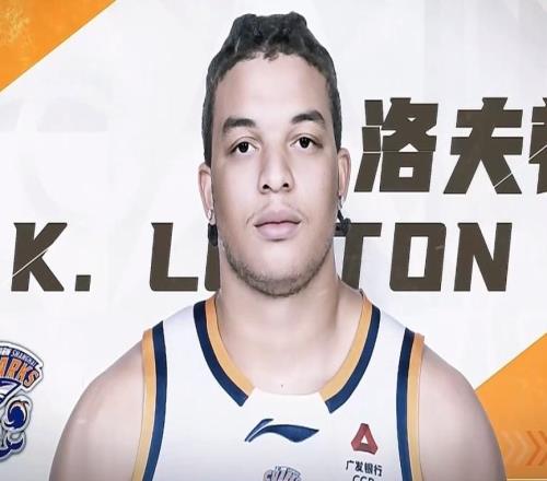 大鯊魚，四連勝！