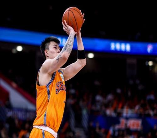 CBA最新排名出爐！上海廣廈并駕齊驅(qū)，廣東掉隊，遼籃兩連勝回暖