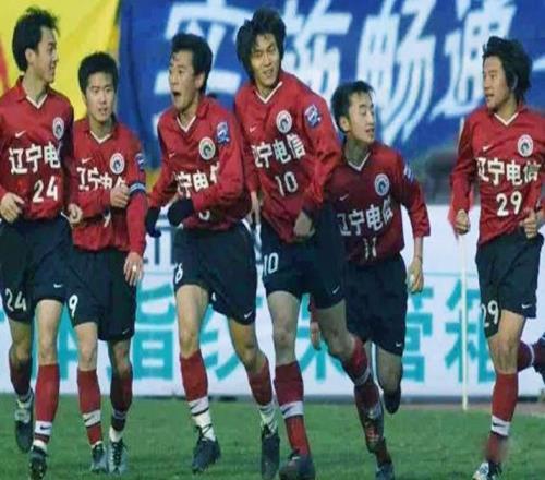 鐵人上演凱澤神話務(wù)實(shí)點(diǎn)進(jìn)前八！大連躲過魔咒爭(zhēng)冠就是個(gè)笑話