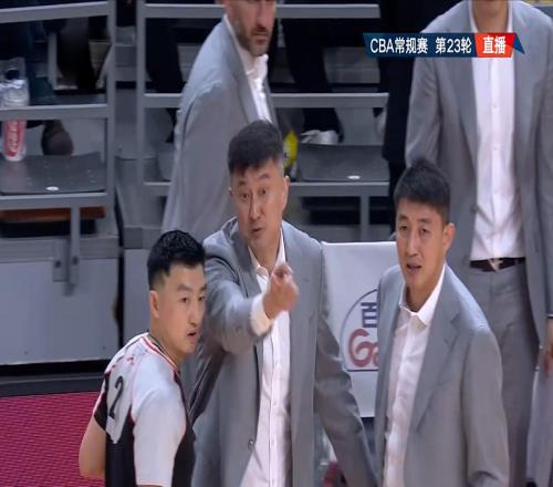 狂攬28分13籃板！1人打疼廣東男籃，CBA冠軍預演：杜鋒蒼白的怒吼