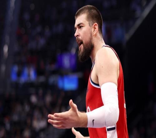 快船113128不敵76人球員評價：5人優(yōu)秀，洛佩斯及格，4人低迷