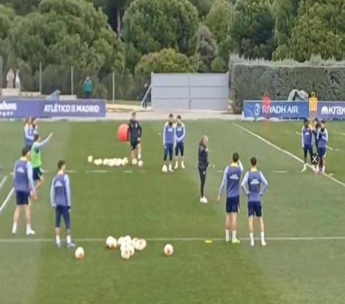 世體：盧克曼參加了馬競(jìng)訓(xùn)練，并在陣容測(cè)試中擔(dān)任左邊鋒