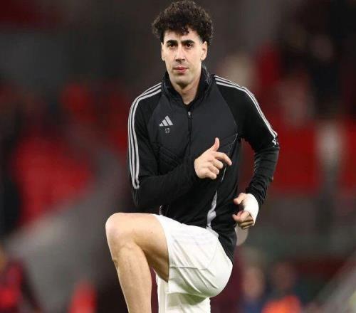 中超轉(zhuǎn)會(huì)動(dòng)態(tài)：上賽季保級(jí)隊(duì)或簽歐冠中衛(wèi)，津門(mén)虎欲再租泰山球員