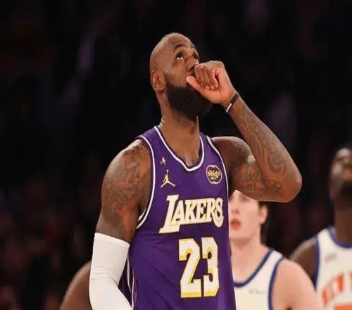 美記：詹姆斯和湖人馬上要分手了，我可以肯定！