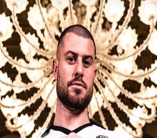 官方：意乙切塞納簽下科莫前鋒、尤文舊將切里