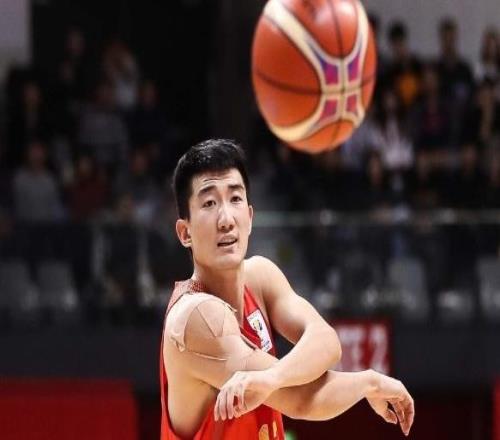 郭昊文龐崢麟迎機會！曝中國男籃集訓人數比肩國足郭士強要拼了