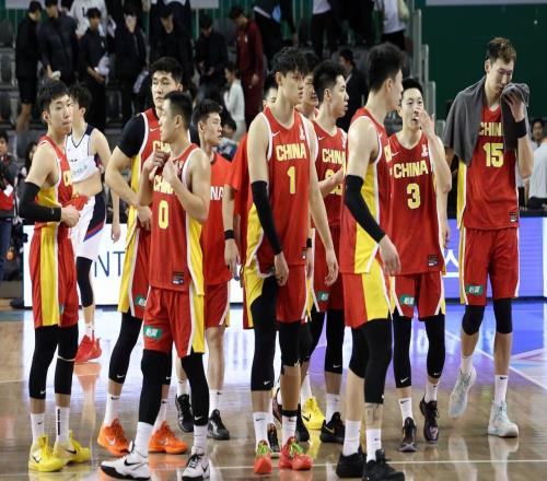 中國男籃集訓(xùn)名單出爐！高詩巖入選，廣東進(jìn)3人，周琦和他落選了