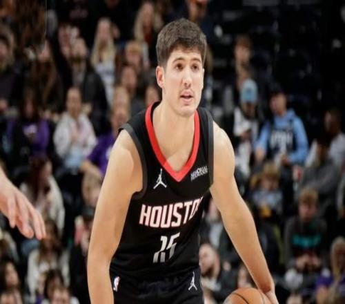 首發(fā)出戰(zhàn)13中4，謝潑德末節(jié)坐冷板凳火箭僅1個進攻點申京39+16