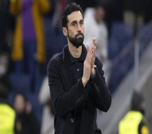 世體：阿韋洛亞對(duì)核心球員無(wú)限信任，按資排輩分配出場(chǎng)時(shí)間