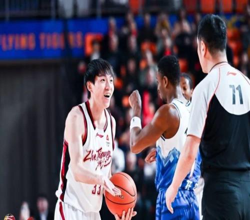 【CBA聯(lián)賽】第二十三輪第一階段收官，浙江稠州金租6159勝新疆伊力特！