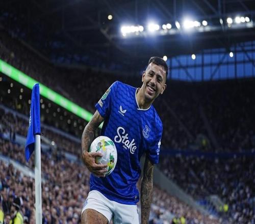 天空體育：水晶宮2000萬鎊報價埃弗頓前鋒麥克尼爾