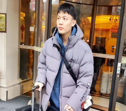 徐杰傷缺廣東劣勢太大！2大克星+4條件對上海有利，杜鋒仍有后手