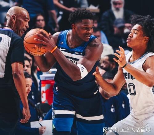 爆冷！華子39+7杰克遜30+6，灰熊7人得分上雙，勇士舊將爆發(fā)盡力