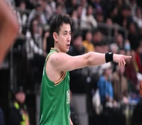 趙繼偉：最后一攻烏戈戰術很完美休賽期主要是恢復身體