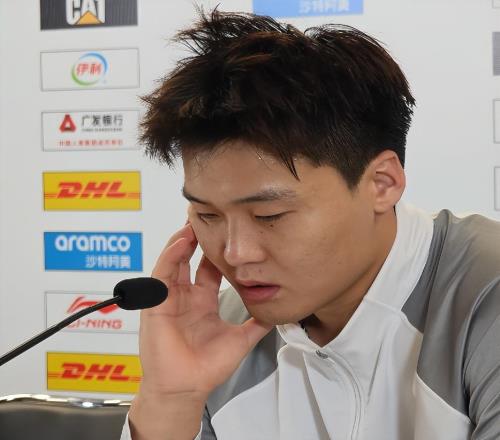 5消息！廣廈輸球仍鎖定榜首，京媒替趙睿洗白，全明星陣容惹爭(zhēng)議