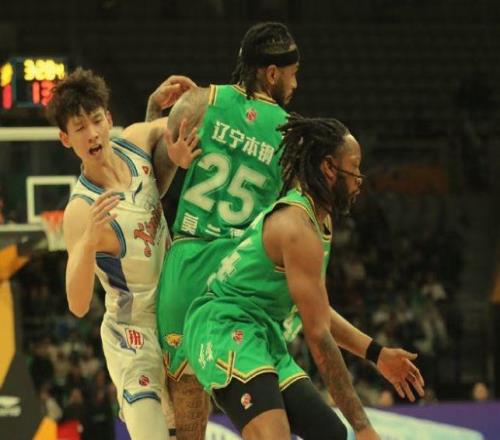 莫蘭德6分8板完美！趙繼偉2+4+3+2，亨特4分，遼籃領(lǐng)先江蘇5分